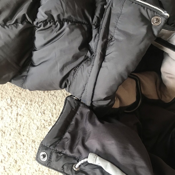 The North Face Long Puffer Coat - Picture 5 of 8